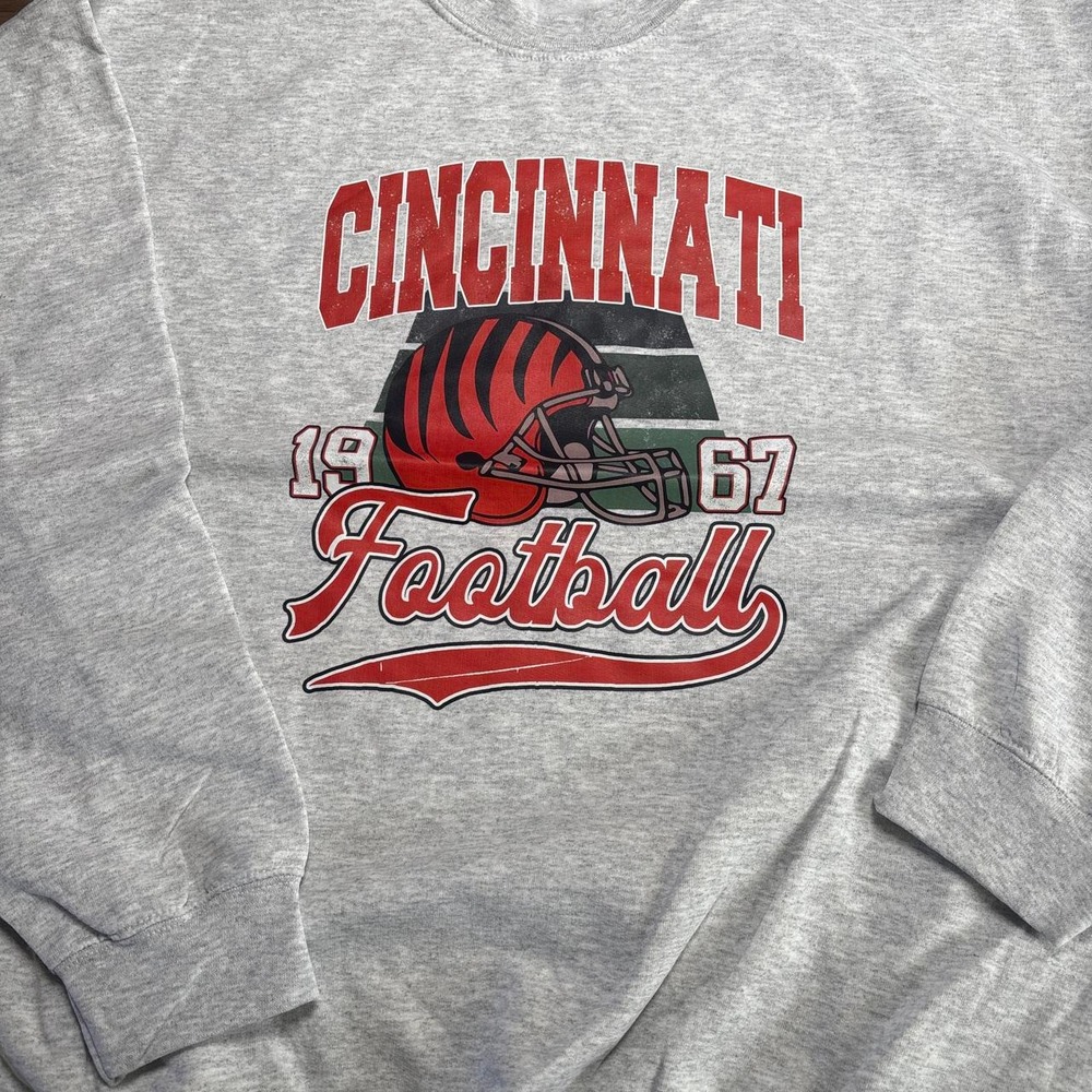 Gildan Grey sweater crewneck